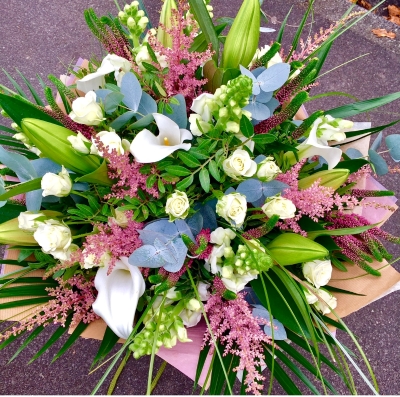 New: Luxury Winter Florist choice