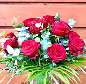 Luxurious Naomi Red Roses